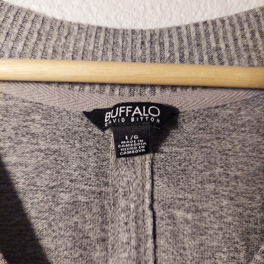 Buffalo David Bitton Gray V-Neck Sweater Soft Knit Pullover Classic Minimalist L - Picture 3 of 9